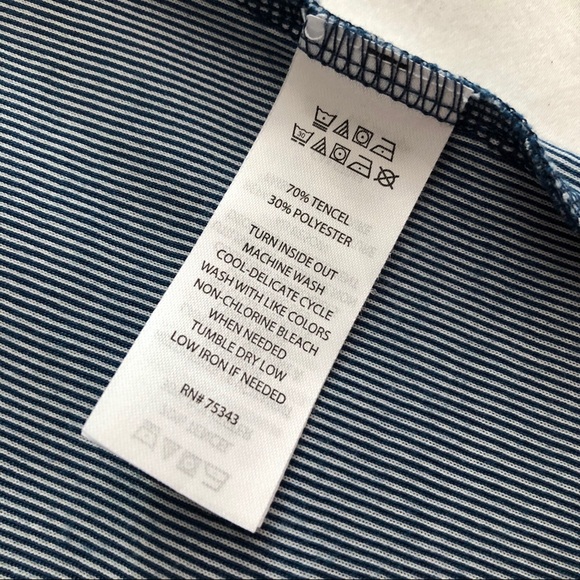 ❌ Tahari Stripped Short Sleeve Oversized Top - Picture 6 of 11